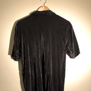 Vintage velvet button up t shirt, size M
